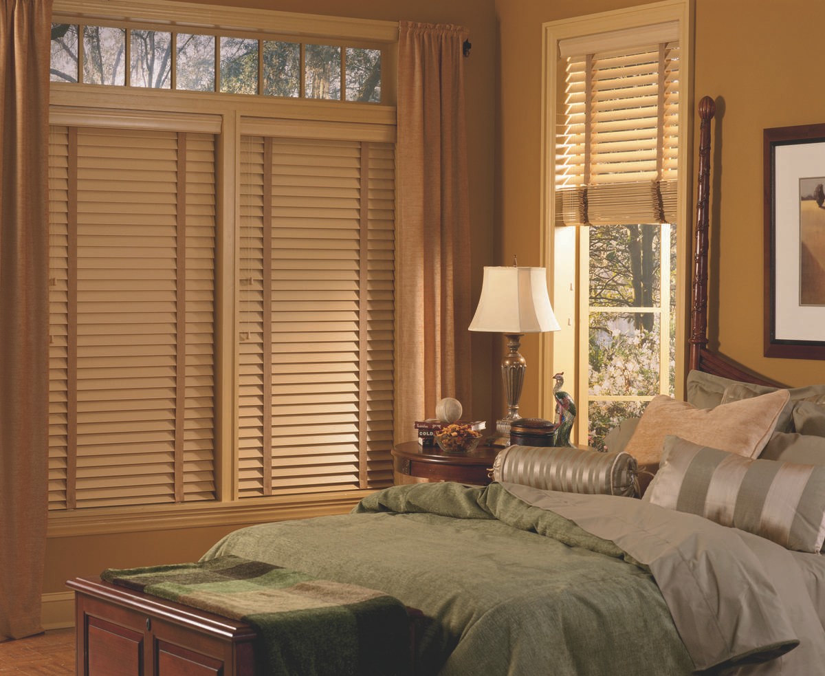 Hunter Douglas EverWood® Alternative Wood Blinds Barrington, Illinois enhancing your home with custom wood blinds